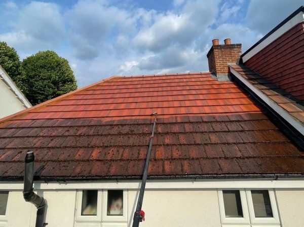 Roof Cleaning Bracknell